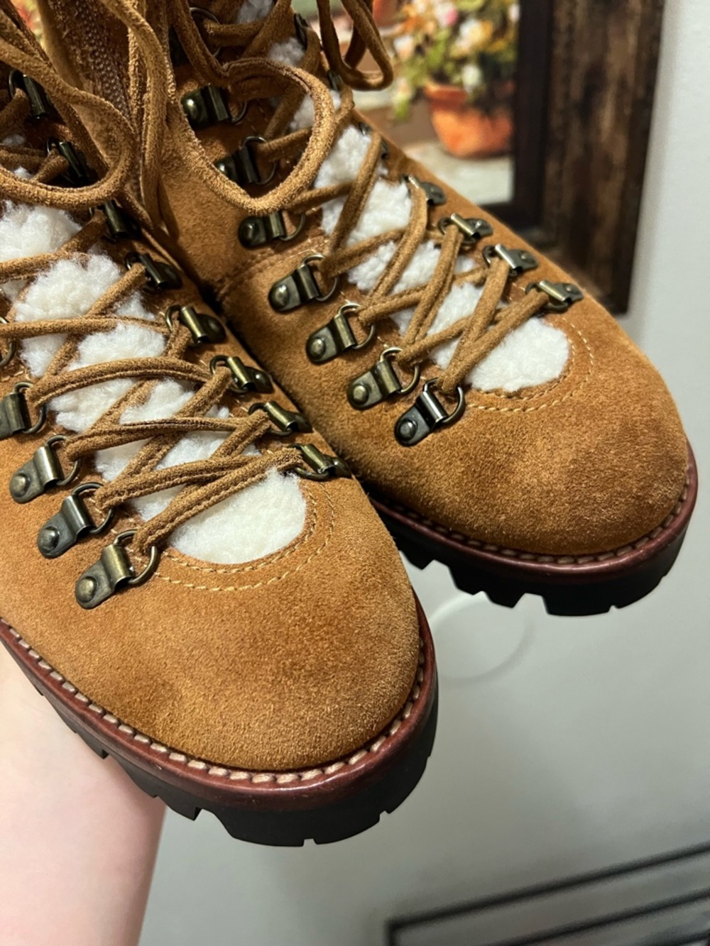 Jeffrey Campbell Sherpa Tongue hiking Lace up boots - Picture 3 of 16